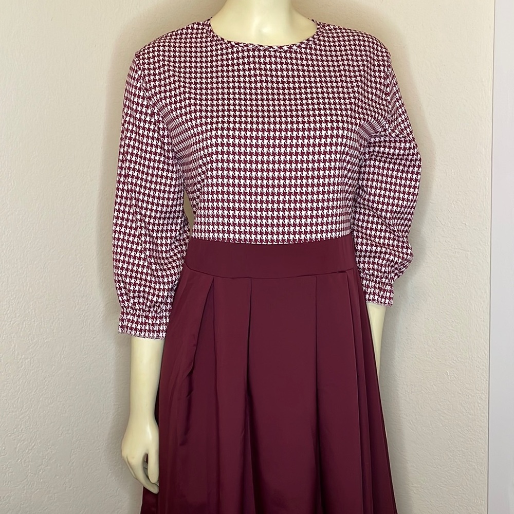 Burgundy Tzniut modest dress 3/4 sleeve lightweight
